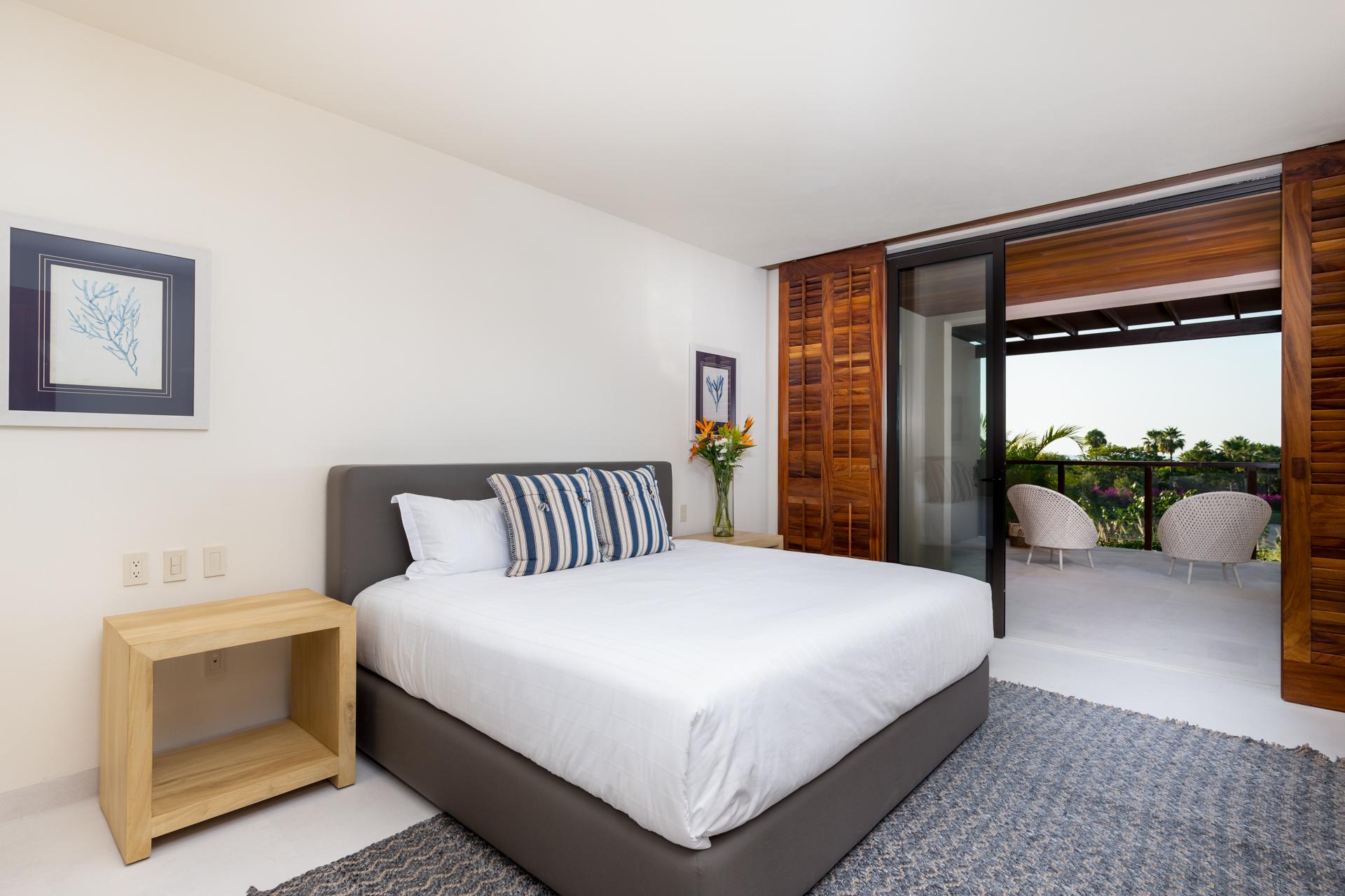 Two bedroom, ocean view room, luxury house rental